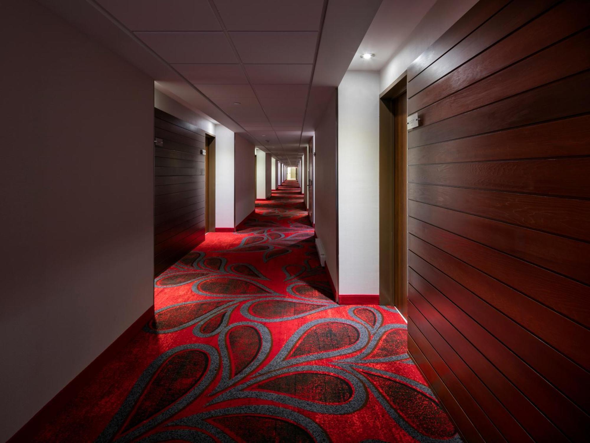Otl Gouverneur Sherbrooke Eksteriør bilde A corridor at the hotel